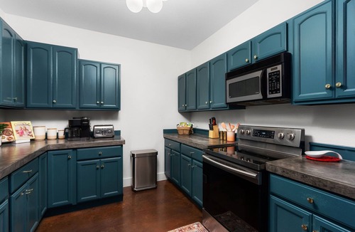 Apache Shores House | New Austin Luxe Retreat with Heated Pool+Arcade+Theater+Fire Pit