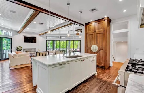 Anna Maria House | New Beach House 1 Min to Beach! Heated Pool/Spa!