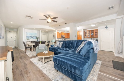 Sandbridge Condo | New! Beachfront 3bd/2Bth/Pool/Hot tub 104A