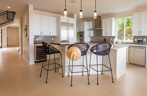 Laie House | New Beachfront with Pool, Hidden sandy beach North Shore.