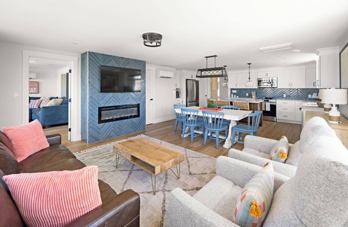 Salisbury Beach Condo | NEW Beachside Bungalow - 5Bd - Sunset View