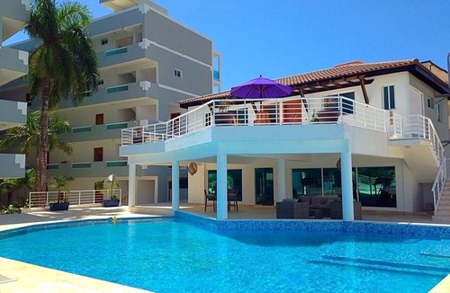 Boca Chica Apartment | New/Beautiful 2B/2B across from the beach 101 B