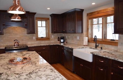 Ludlow House | NEW - Beautiful mountain home steps to Okemo, Great for Wedding stays