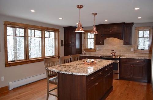 Ludlow House | NEW - Beautiful mountain home steps to Okemo, Great for Wedding stays