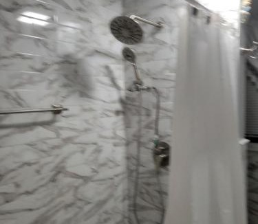 Roselle Bed & Breakfast | New bedroom