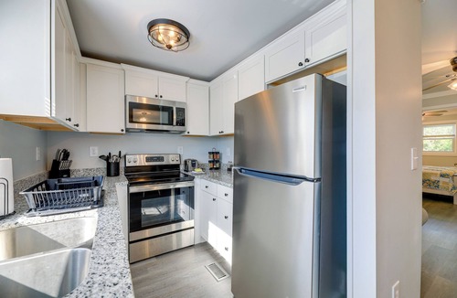 New Bern House | New Bern Vacation Rental: Close to Neuse River!