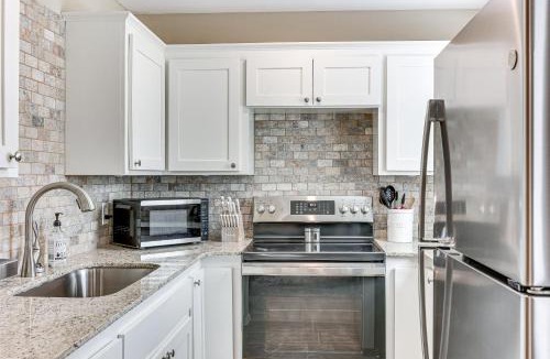 New Blaine Apartment | New Blaine Studio - Walk to Lake Dardanelle!