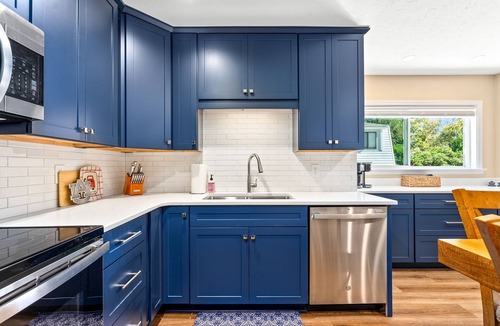 Auburn House | NEW Bluebird Game Day Condo!