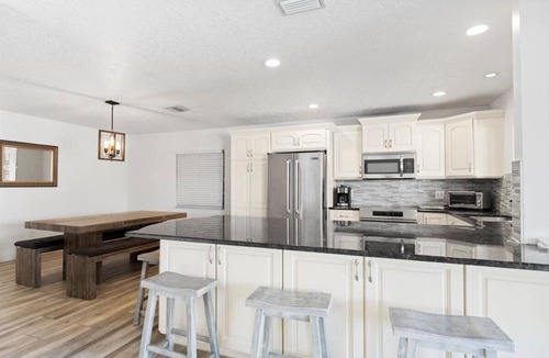 Palm Harbor House | New Boaters Paradise | Boats | Pets