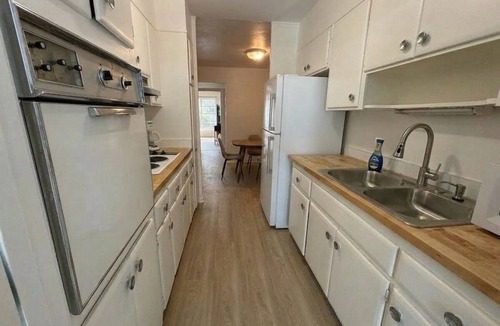 South Eola Condo | NEW Boho 1BR Steps to Lake Eola - Thornton Park