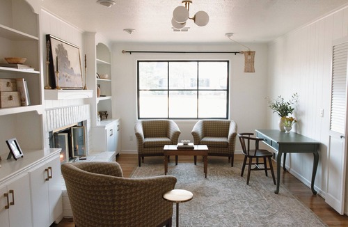 Edmond House | NEW Boutique Historical Home Downtown Edmond