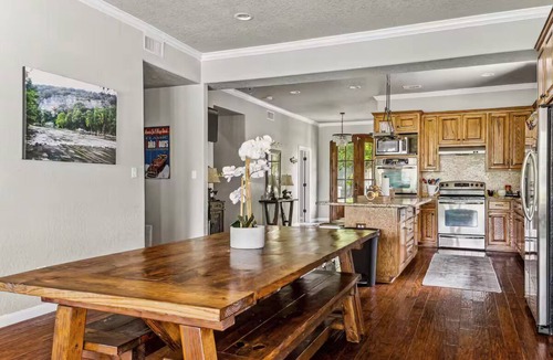 New Braunfels House | New Braunfels Lakefront Escape: 4,000 Sq Ft Home with Private Dock & Fun