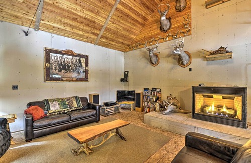 South Rutland Cabin | NEW! Brookeieridge Lodge: Tug Hill Paradise!