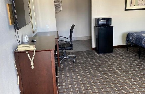 Eaton Hotel | New Budget Inn