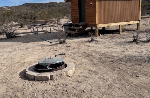 Alpine Cabin | New Build 2 person Bear Cave Cabinn close to Big Bend NP & SP