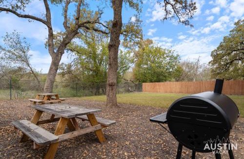 Lakeland Park Apartment | New Build 2BR 2BA Steiner Ranch Stay w Balcony Dining by Austin Vacay