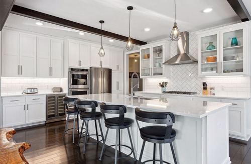 Minnetonka House | New Build Family Home in Minnetonka - Space, Views, Privacy, and a Hockey Rink