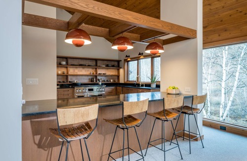 Hulen Meadows House | New Build! Private Sauna! Two Kitchens! Ping-Pong Table!