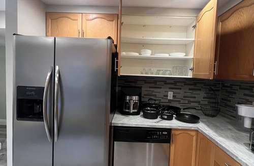 Barrie House | New-built 2-bedroom Luxury stay