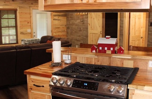 Boss Cabin | New Cabin Just Waiting For Your Next Adventure