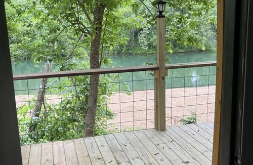Eminence Cabin | New cabin located on the jacks fork river front.