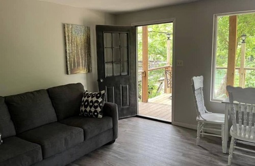 Eminence Cabin | New cabin located on the jacks fork river front.
