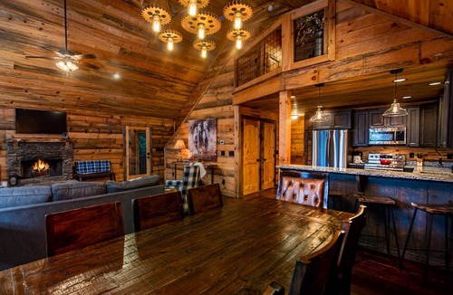 Morganton Cabin | NEW Cabin w/Long Range Views/Hot Tub/Dog Friendly/Paved Access/EV Plug