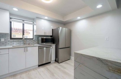 Coral Way House | New! Calle Ocho Home w/Simpson’s Arcade!