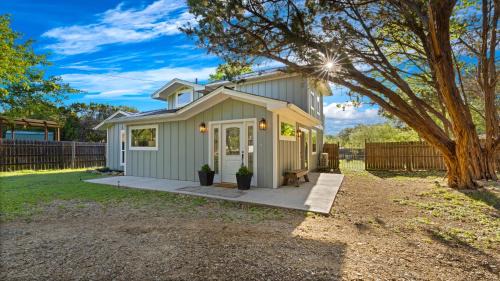 Wimberley House | NEW Campfire Cottage River Access Shared Pool