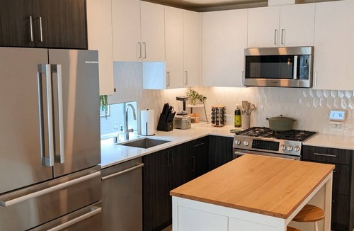 Broadway House | NEW! Capitol Hill w/Skyline View & Cozy Backyard