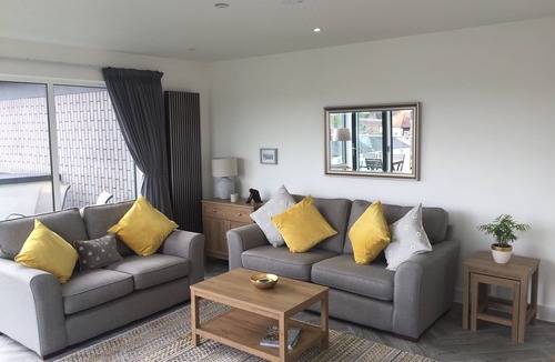 Chichester Apartment | New-cathedral View