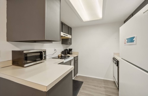 Lake Hills House | NEW! Central Bellevue Retreat