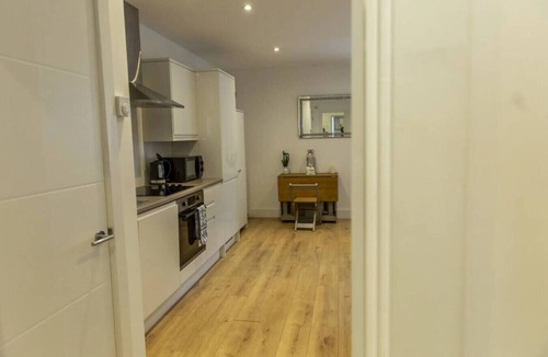 Maidstone Apartment | NEW! Central Studio w/Sofa Bed & Pet-Friendly