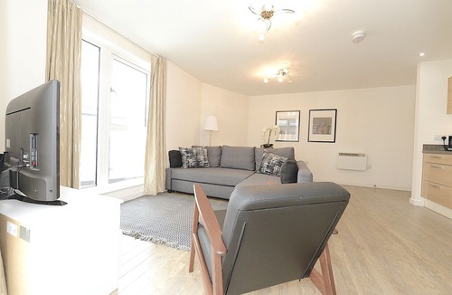 Woking Apartment | New Central - Woking Town Centre