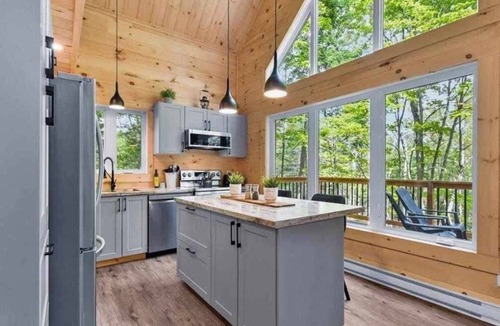 Saint-Alphonse-Rodriguez House | NEW Chalet des pins | lake access