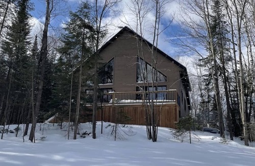 Saint-Alphonse-Rodriguez House | NEW Chalet des pins | lake access