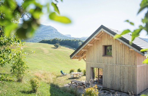 Montagnole Ski Chalet | New chalet for 8 people