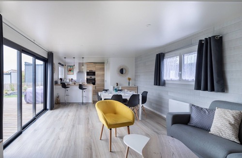 Bretignolles-sur-Mer Ski Chalet | New Chalet for 8 in a residence with pool