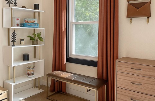 Lawrence House | NEW Charming 2 bedroom, with cozy, quiet backyard, close to campus and LMH,