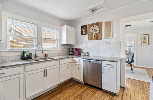 McKinney House | NEW! Charming Bungalow in McKinney – Walk to Downtown
