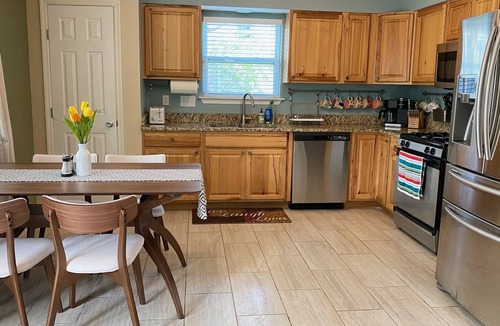 Cedar Park House | New Charming Private Oasis near Community Pool and Park in NW Austin