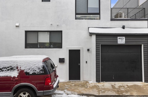 Point Breeze Apartment | New Chic Modern-Boho Apartment in Center City !