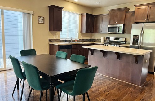 North Bethany House | New Classic Family Home in Quiet Neighborhood next to PCC Rock Creek