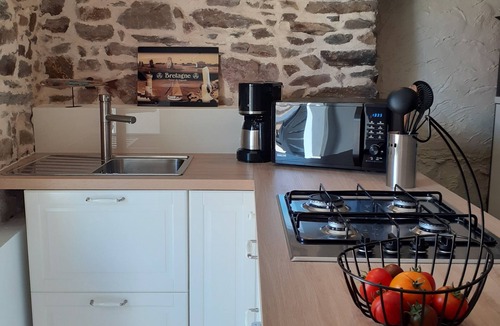 Guimaec House | New, close to the beach