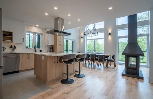 Saint-Alphonse-Rodriguez Ski Chalet | New Construction | Spa & Pool Table | Le Foresti