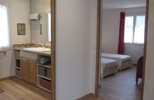 Saint-Andre-de-Cruzieres House | New cottage with pool. Any comfort for 4/6 people. Access handicap.