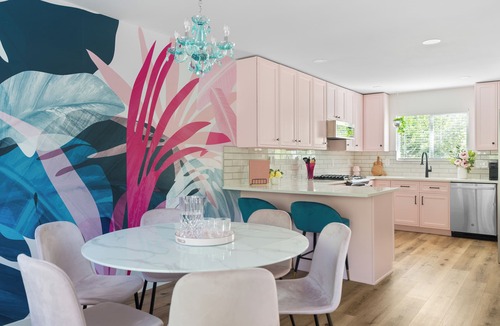 Austin House | NEW Colorful, IG Worthy Dreamhouse - Sleeps 8