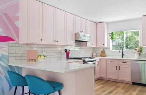 Austin House | NEW Colorful, IG Worthy Dreamhouse - Sleeps 8