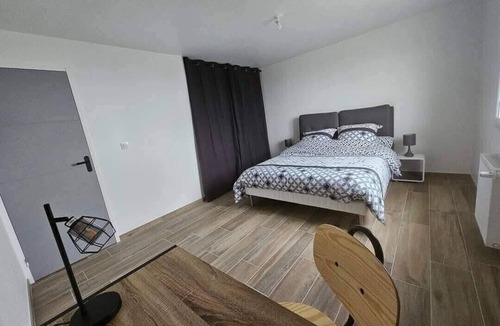 Les Pieux Cabin | New, comfortable bungalow