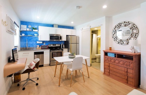 Fort Lauderdale Condo | New Condo with Heated Pool Laundry & More